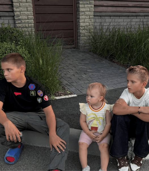 Сыновья и дочь Александра Усика