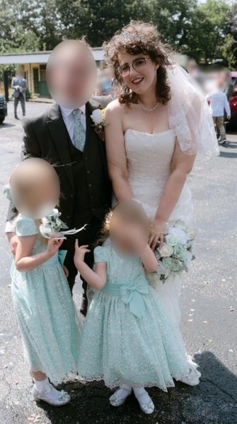 Эми с мужем и детьми