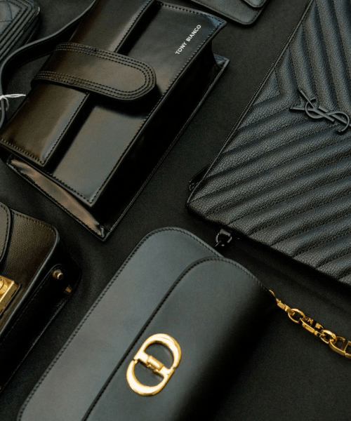 Аукціон загублених речей в аеропорту Аукціон загублених речей в аеропорту, аеропорт, загублені речі, речі пасажирів, цінні предмети, благодійний аукціон