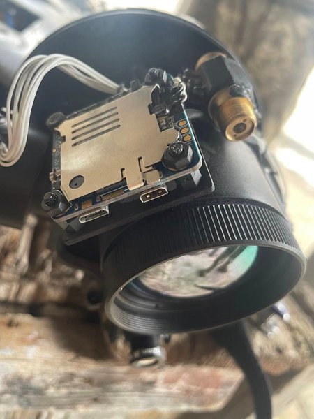 Zala 421-16E2, камера