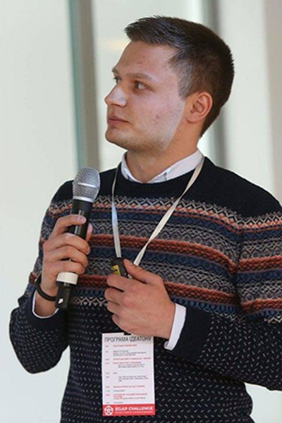 

Антон Библя: "Я ищу решение проблемы, когда оно находится, почему бы им не поделиться как минимум с друзьями, как максимум — с любым желающим?"
