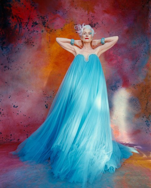 Мэй Маск, Facebook