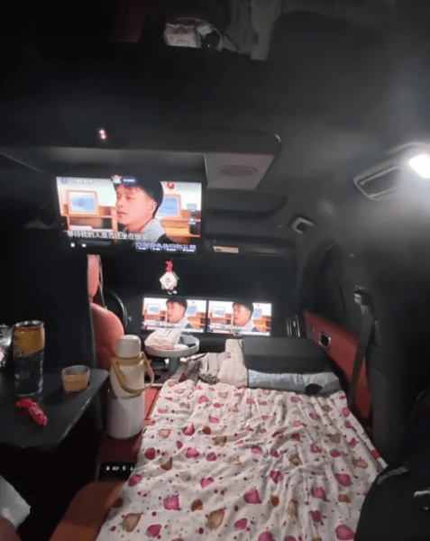 китаец живет в машине китаец живет в машине пекин