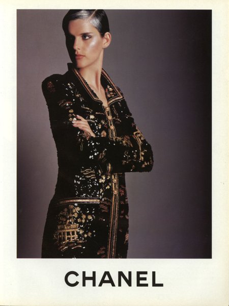 Стелла Теннат в рекламной кампании дома Chanel фото