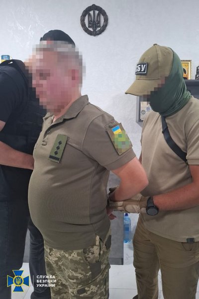 СБУ задержала двух руководителей ТЦК Киевской области