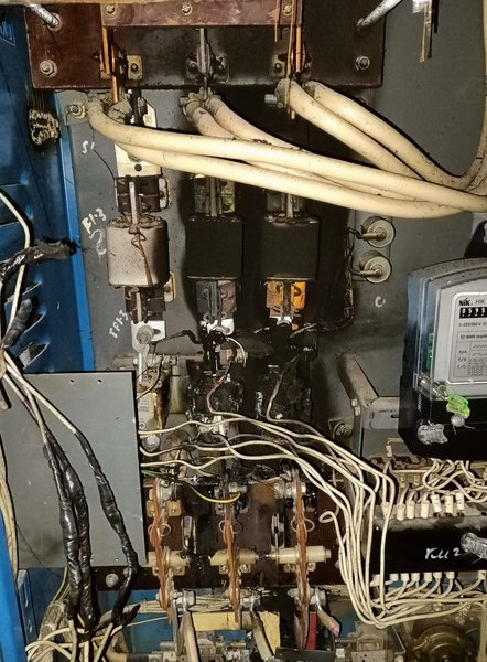 щитовая, нагрузка на электросеть, напряжение в сети