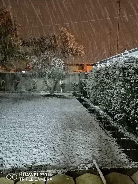 снег идет в багдаде