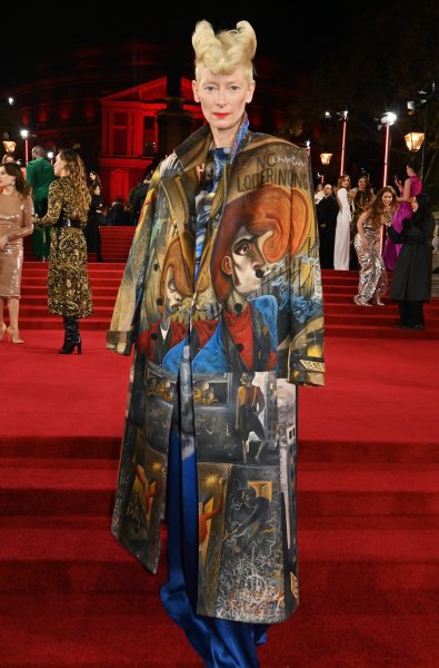 Тільда Свінтон Fashion Awards 2022, Тільда Свінтон. модний вихід, модний образ