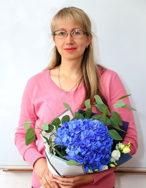 фото, Оксана Школоберда,  учитель биологии и основ здоровья  (Шосткинский  учебно-воспитательный комплекс: специализированная школа I-II ступеней-лицей, Сумская область)