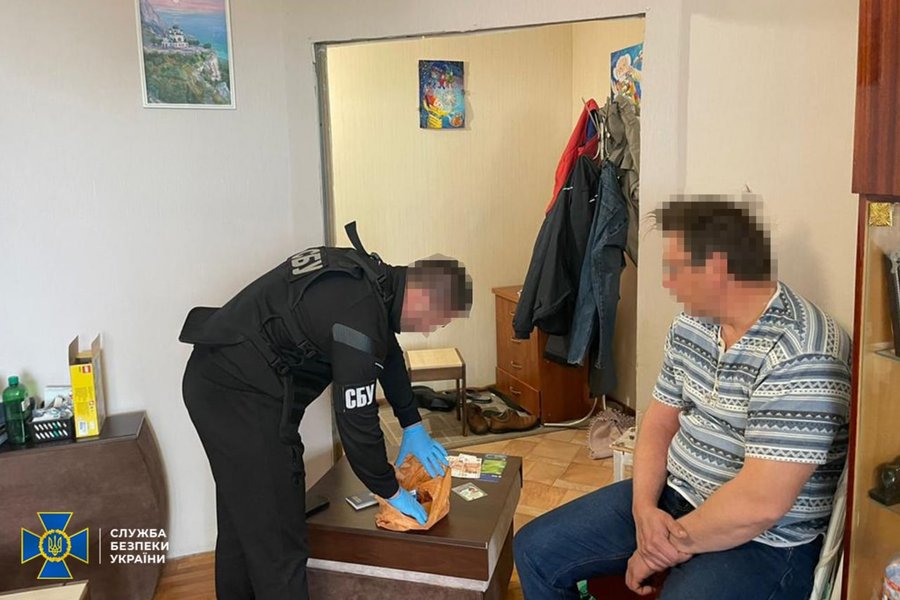 Подробиці обшуків у брата Олега Царьова.