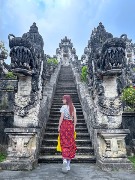 Жена напусна работа, за да пътува Жена напусна работата си, за да пътува, жена напусна работа, жена промени живота си, блогър, пътува по света