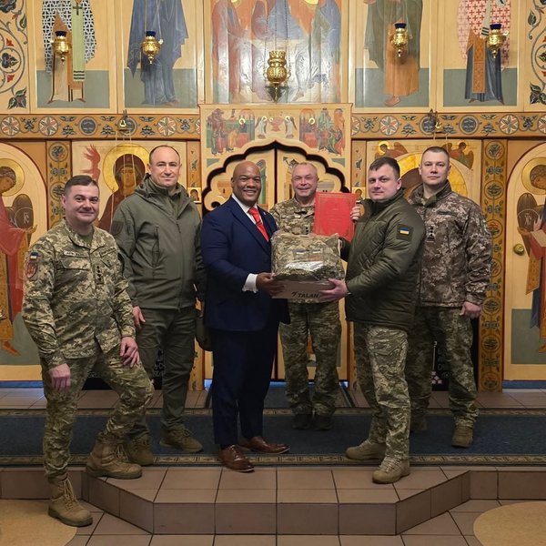 Марк Бернс и украинские военные