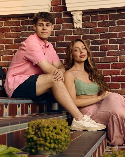 Тіна Кароль показала фото з Веніаміном