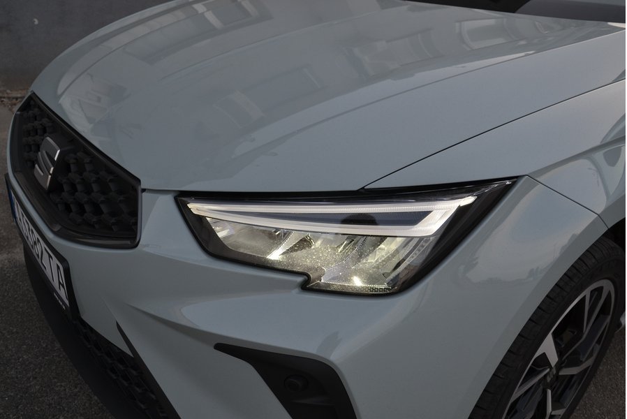 Фара SEAT Ibiza
