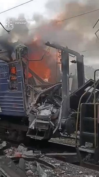 обстрел шостки, удар по поезду