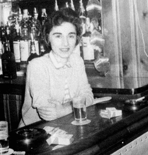 Вбивство Кітті Дженовезе, зарізали дівчину, люди проходили повз, моторошне вбивство, насильство, п'ятниця 13, випадковий свідок