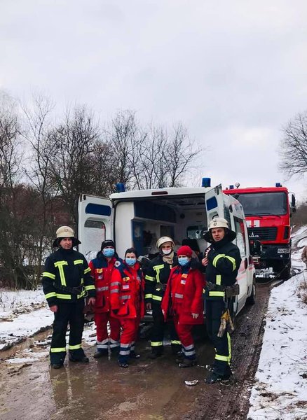 Харків, бездоріжжя, швидка допомога, лікарі, рятувальники, пацієнт,