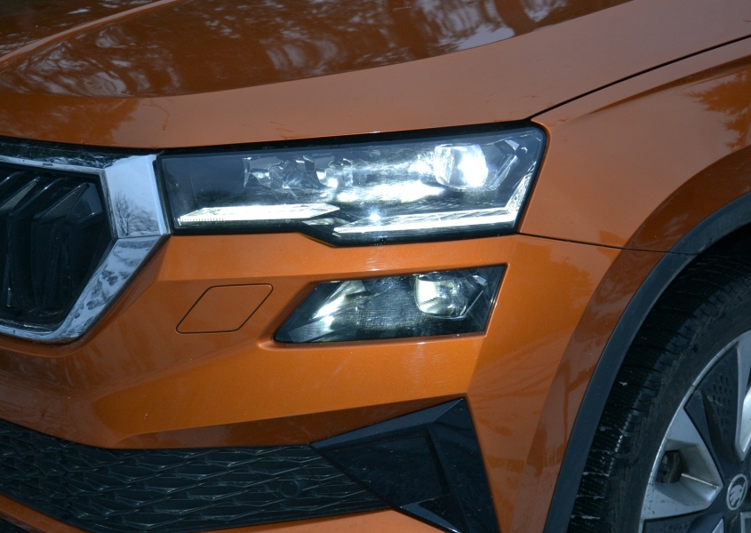 фары Skoda Karoq, новый Skoda Karoq, Skoda Karoq 2023, Skoda Karoq в Украине, кроссовер Skoda Karoq