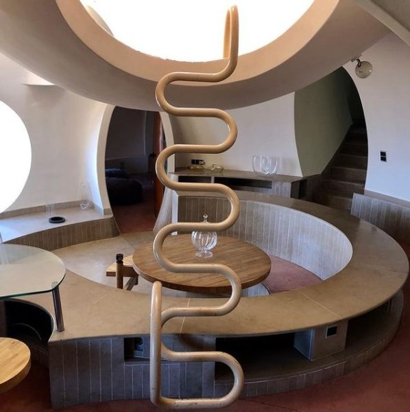 Bubble Palace, интерьер, дом Пьера Кардена