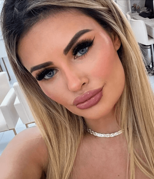 Модель, Марина Смит, модель не пригласили на вечеринку, слишком красивая, подруги не пустили модель на вечеринку, модель жалуется на подруг