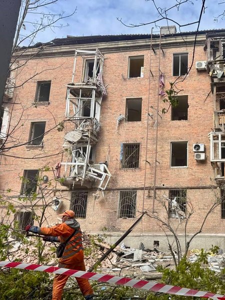 Наслідки російської атаки у Дніпрі Наслідки російської атаки у Дніпрі