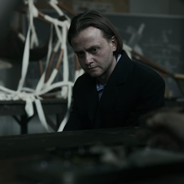 Виталий Ажнов, Малевич, Казимир Малевич, Дарья Онищенко, Татьяна Филевская, фильм Дарьи Онищенко, фильм Малевич, Черный квадрат, Черный квадрат в чем смысл, Владимир Татлин, супрематизм, история искусства