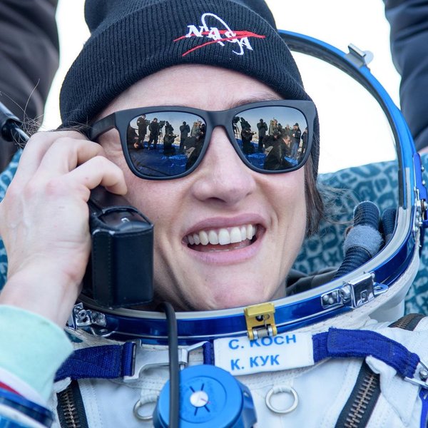nasa, кристина кох, рекорд, астронавт, рекордсменка, космос, возвращение