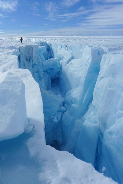 разлом в леднике