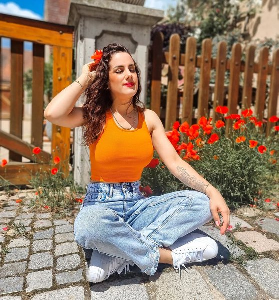 помаранчевий колір, модний колір, із чим носити помаранчевий колір, тренд 2022