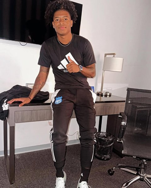 Джексон Родригес, футболист из Эквадора, эквадорский футболист, похищение семьи, ФК Эмелек