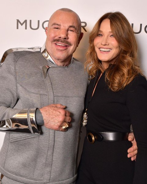 тьерри мюглер, карла бруни