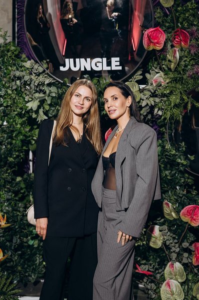 Ксения Виноградова и Анна Козирь