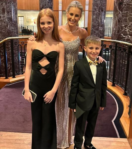 Девочка стала миллионершей в 10 лет, а в 15 уже планирует выходить на пенсию, как ей это удалось