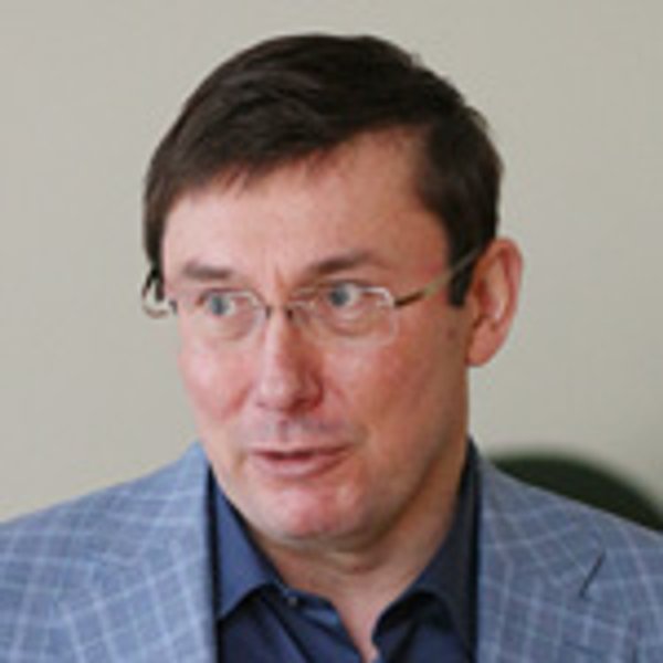 
Юрий Луценко
 о рисках для власти
