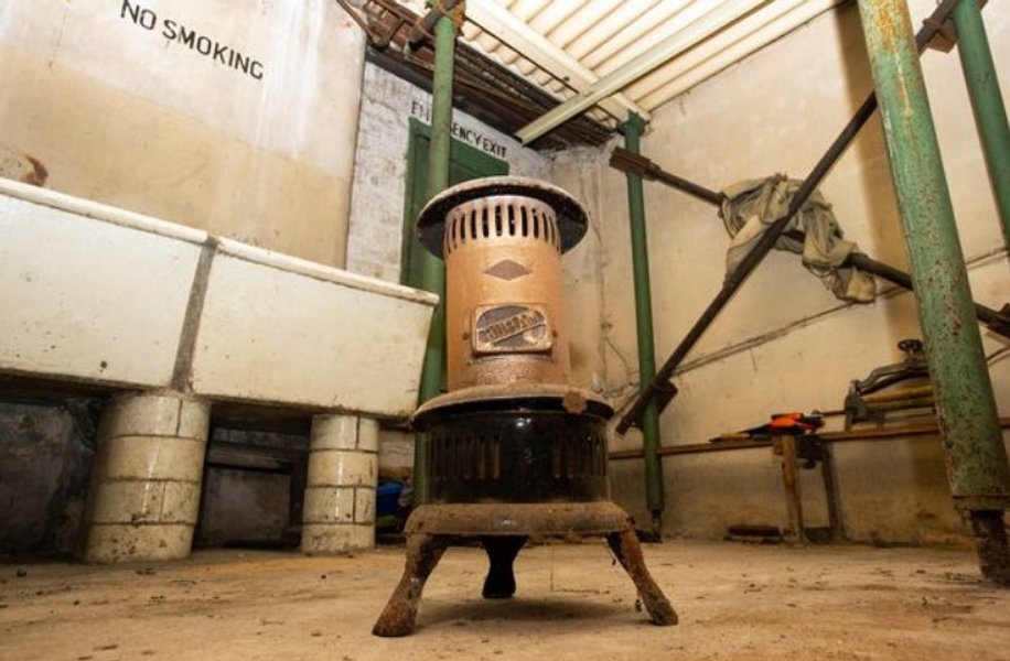 Британия, Эдинбург, бомбоубежище, печь,