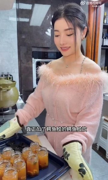 Блогерша приготовила аллигатора, фуд-блогер, блогер, мясо аллигатора, попала в скандал, разделала аллигатора, соцсети,