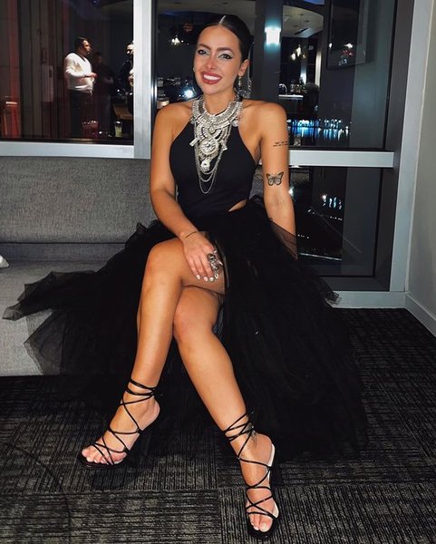 Королева красоты, Ариана Виера, модель, блогер, уснула за рулем, предсказала свои похороны, попала в аварию, ДТП, умерла за рулем, модель разбилась