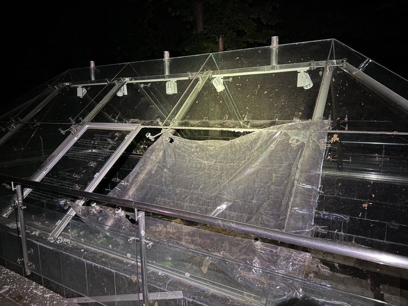 Руйнування на Приморському бульварі в Одесі після атаки РФ