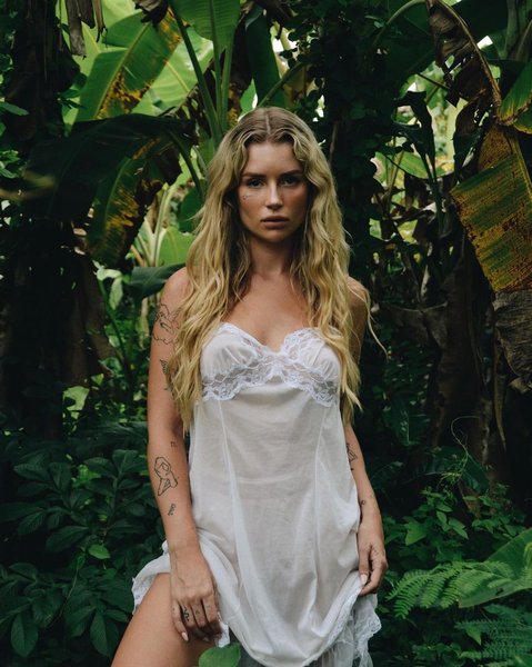 лотти мосс, сестра кейт мосс