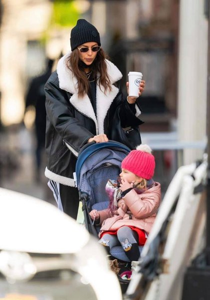 Ирина Шейк, RB, Руслан Багинский, шляпа