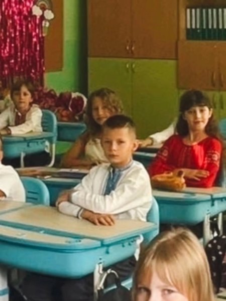 Олег Вирастюк в школе