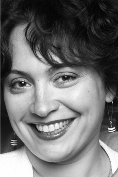 

Ольга Гулина: "Есть интересный пассаж у ныне живущего немецкого философа Рихарда Давида Прехта, который я очень люблю: "Мы, европейцы, запутались между своими — чужими и чужими — чужими"
