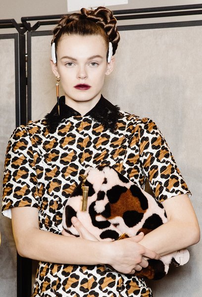 аксессуары из меха, модные тренды 2021