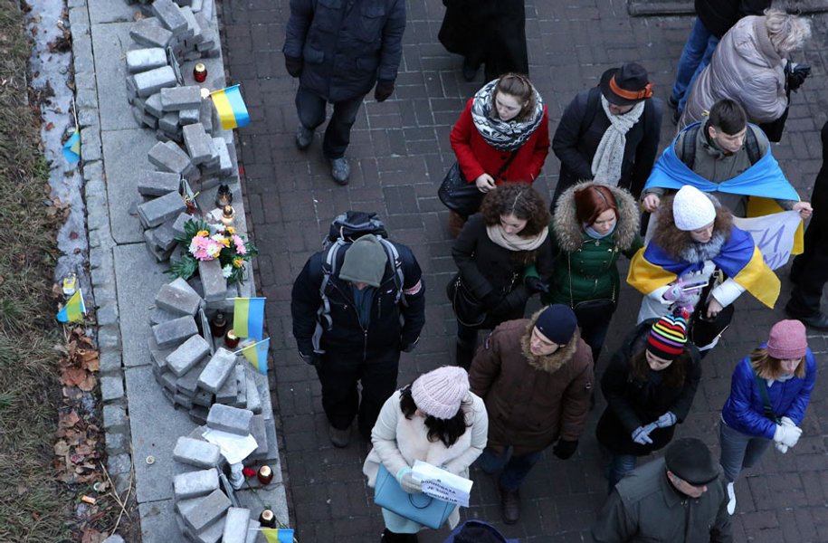 Митинг памяти погибших под Волновахой. Майдан
