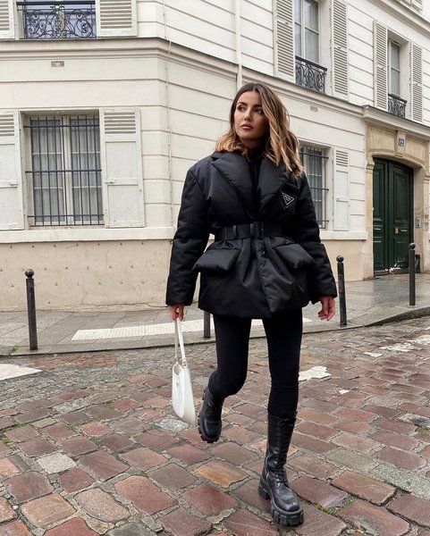 модні пуховики на осінь, модні тренди 2023, пуховик на листопад