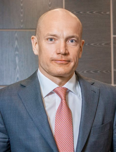 Фіала, Dragon Capital, Томаш Фіала