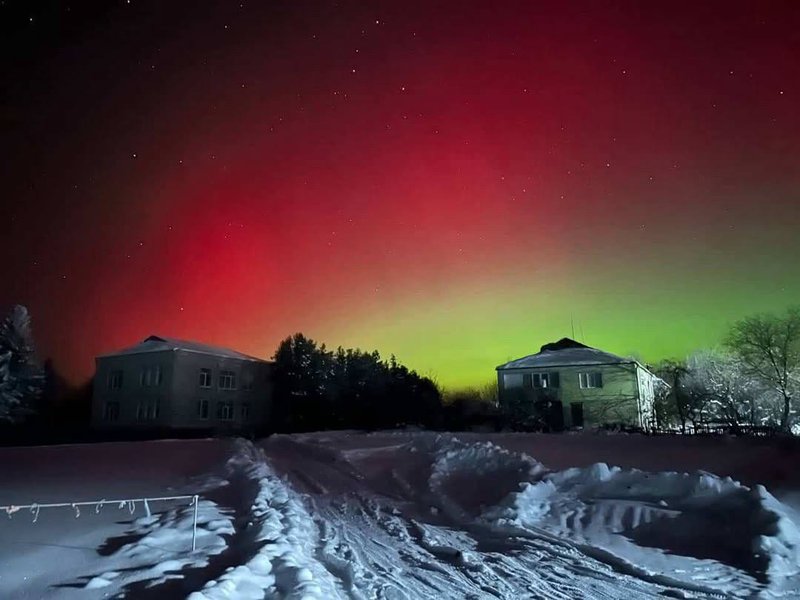 Северное сияние над разными регионами Украины