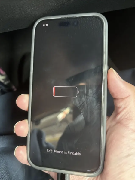 Скарга на iOS 18 iOS 18, iOS18, нова iOS, оновлення iOS, iPhone, батарея iPhone, акумулятор iPhone, швидко сідає iPhone