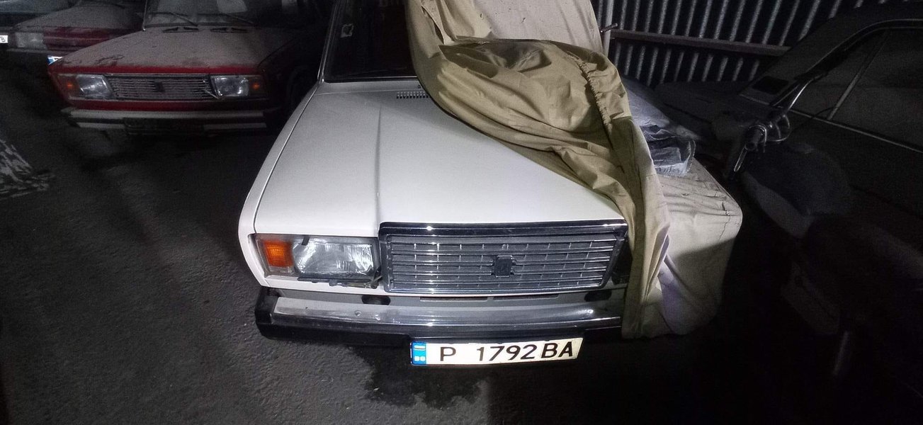 коллекция авто, ретро-авто, советские авто, ВАЗ-2101, ГАЗ-13 Чайка, Волга ГАЗ-21, Волга ГАЗ-24