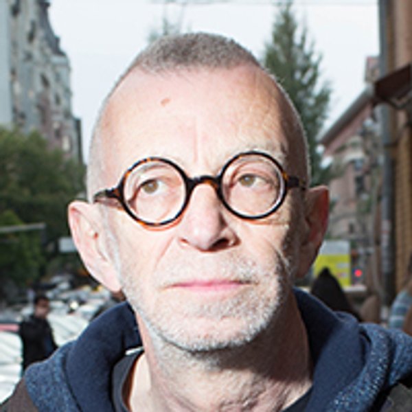 
Лев Рубинштейн
об ошибках и любви
